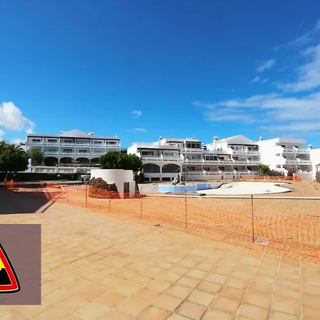 Residencial Teguisol 315 アパート